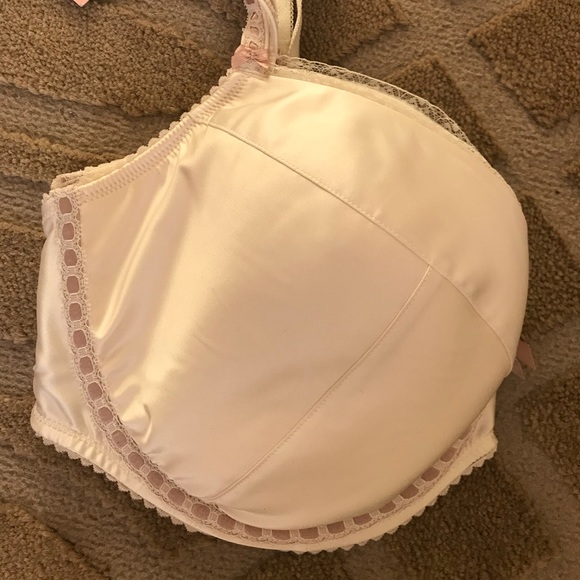 Beatrice Tutti Rouge Bra 38FF - Picture 1 of 3